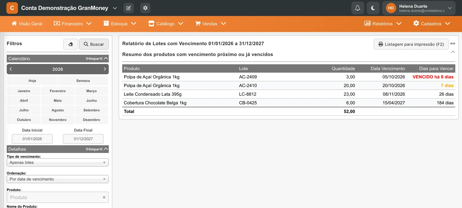 Relatório filtrado em Apenas lotes, com os lotes AC-2409, AC-2410, LC-8812 e CB-0425, a quantidade de cada lote e total de 52 unidades